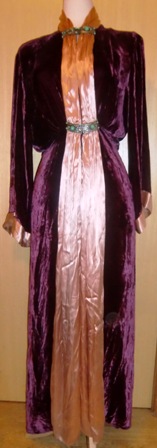 xxM226m 1930s Dressing gown